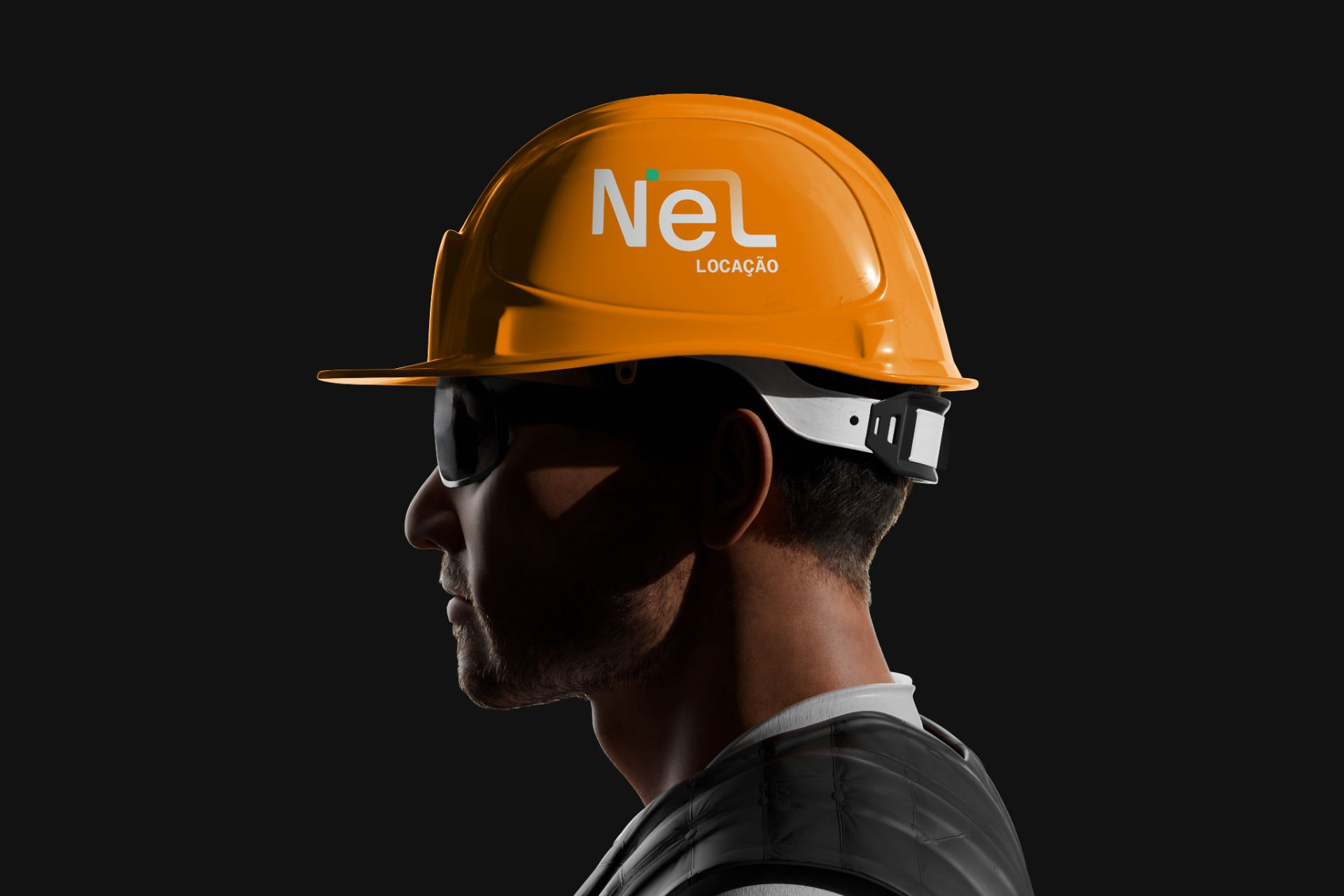 Aplicação da marca NEL Locação em capacete